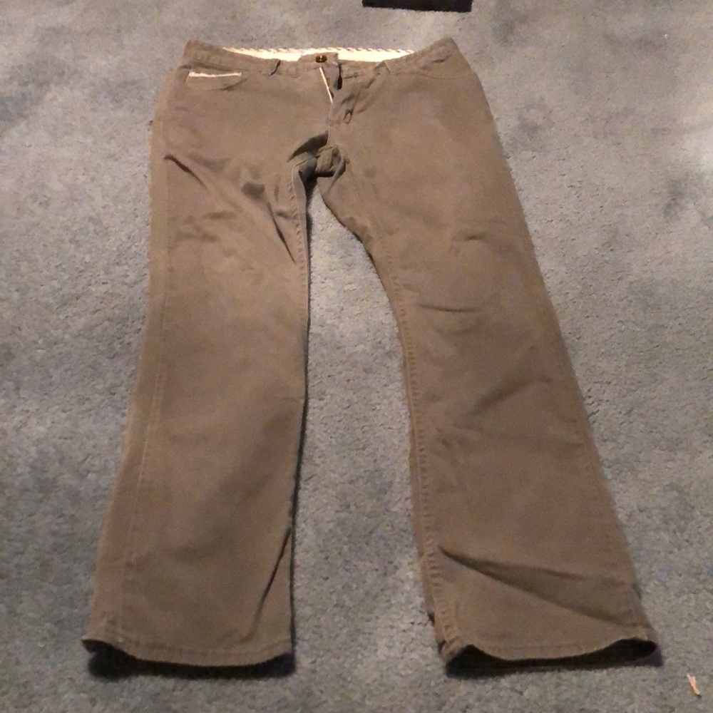 Camo green Vans jeans